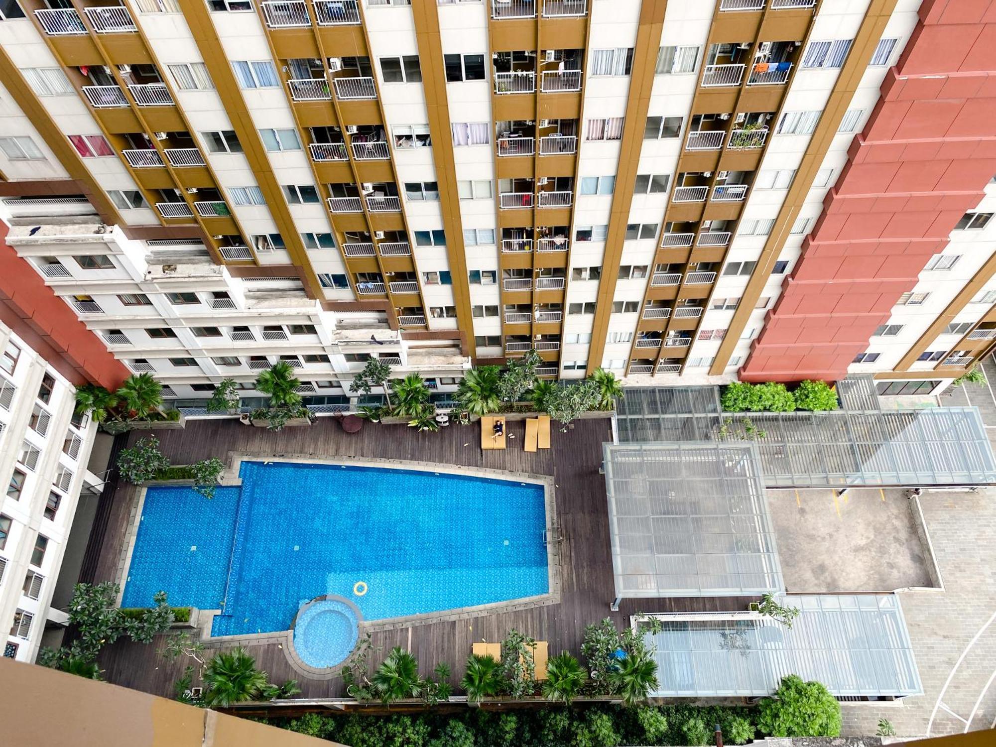 Apartemen Cozy At Gateway Park Lrt By Travelio